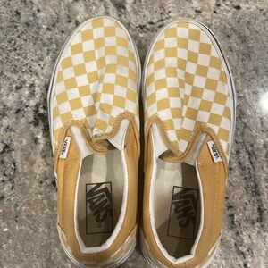 Vans Off the Wall yellow checkered Classic Slip On shoes 💛